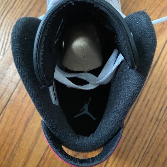 Jordan 6 Grape - Picture 5 of 10